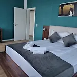 A&f Hotel