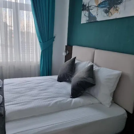 A&f Hotel *