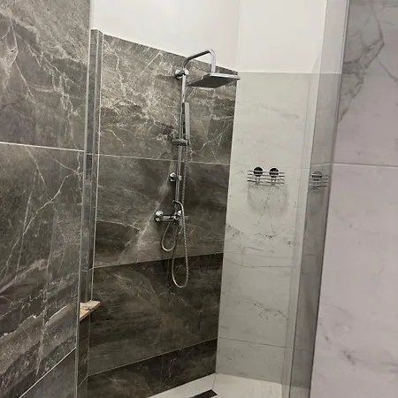 A&f Hotel