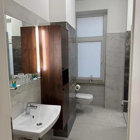 A&f Hotel *