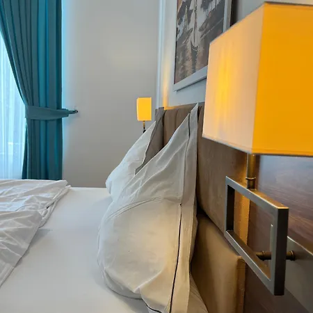 A&f Hotel *